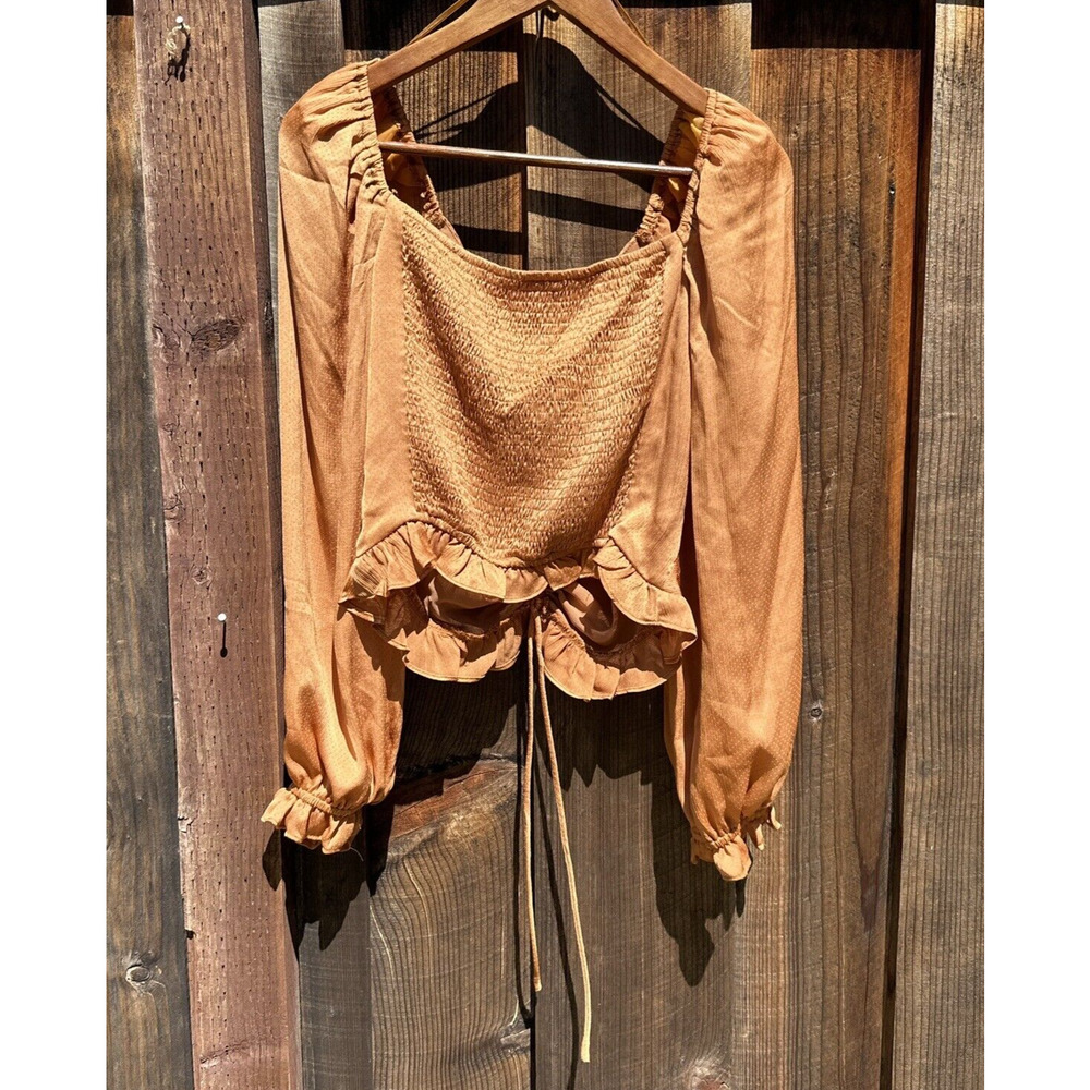 NWT ASTR the label LOVE SONG RUCHED FRONT LONG SLEEVE TOP Apricot Med - Picture 3 of 9